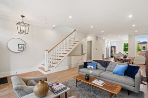 614 E St NE, Washington, DC 20002, USA Photo 8