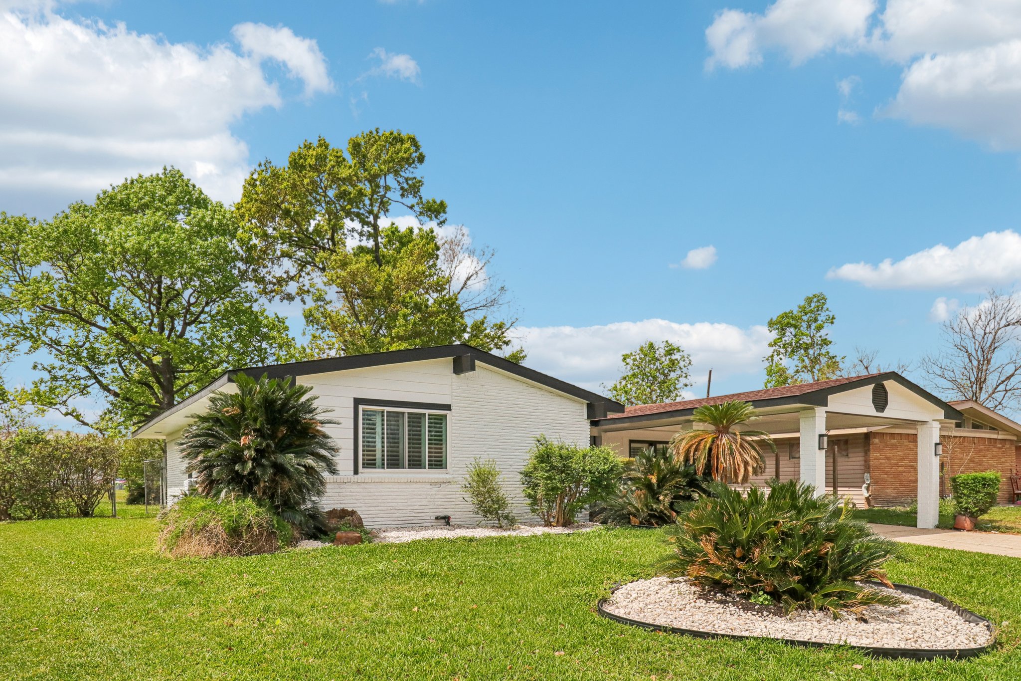 Nest Ln-S2503-003.jpg