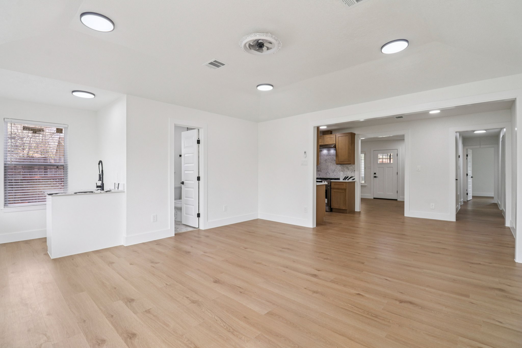 Nest Ln-S2503-010.jpg