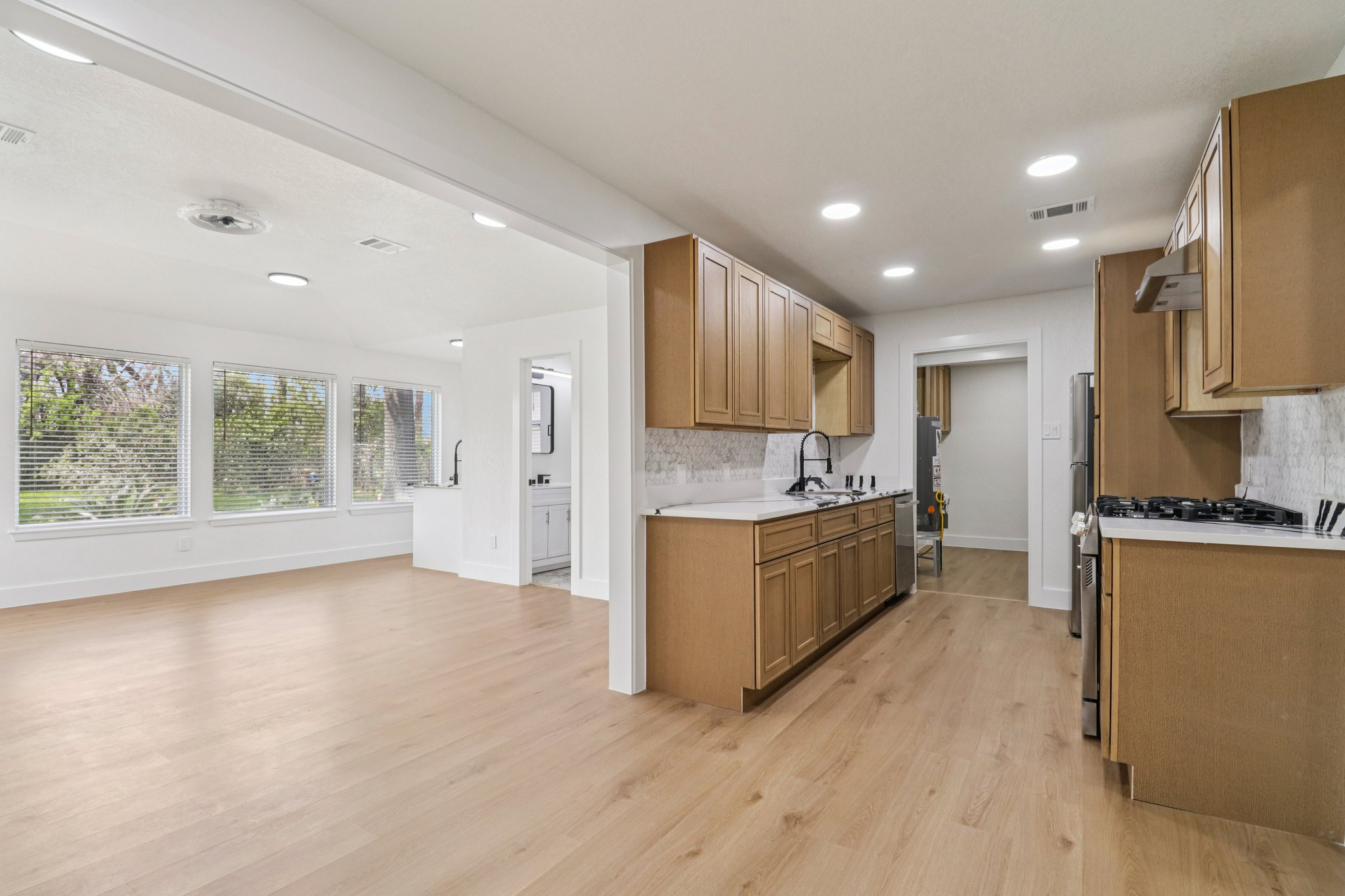 Nest Ln-S2503-012.jpg