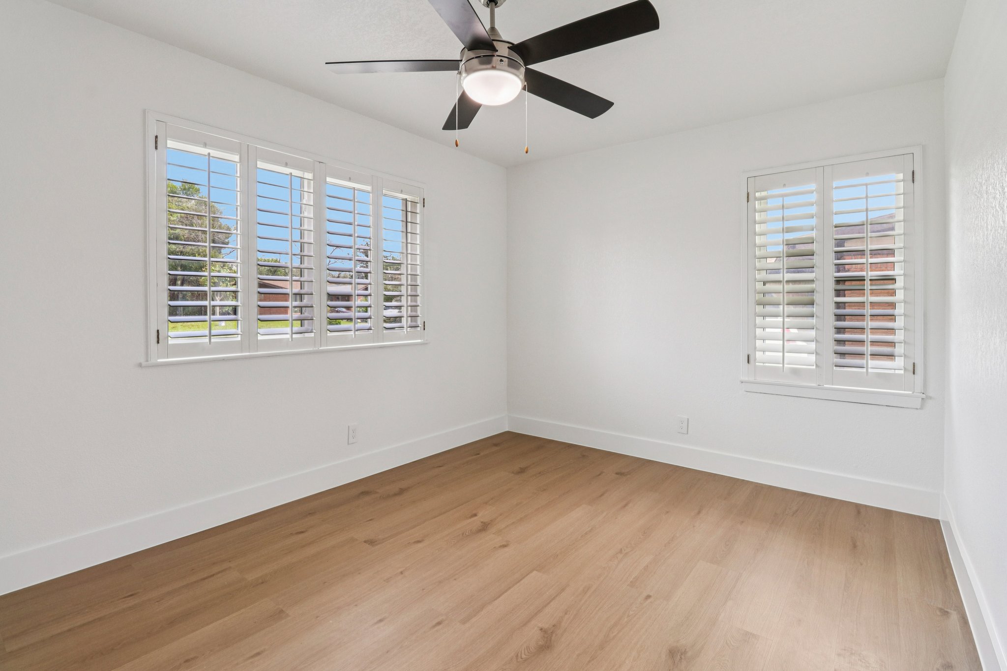 Nest Ln-S2503-023.jpg