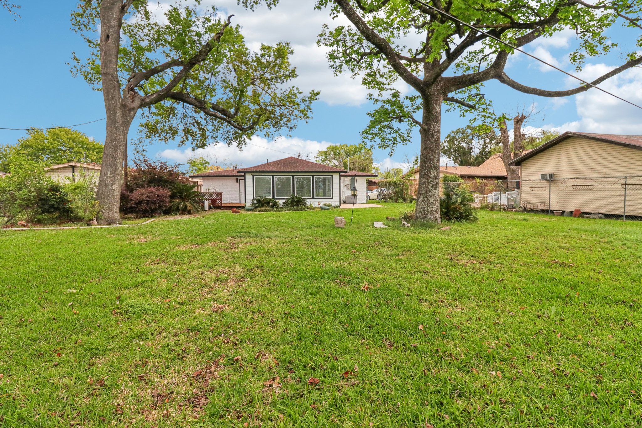 Nest Ln-S2503-028.jpg