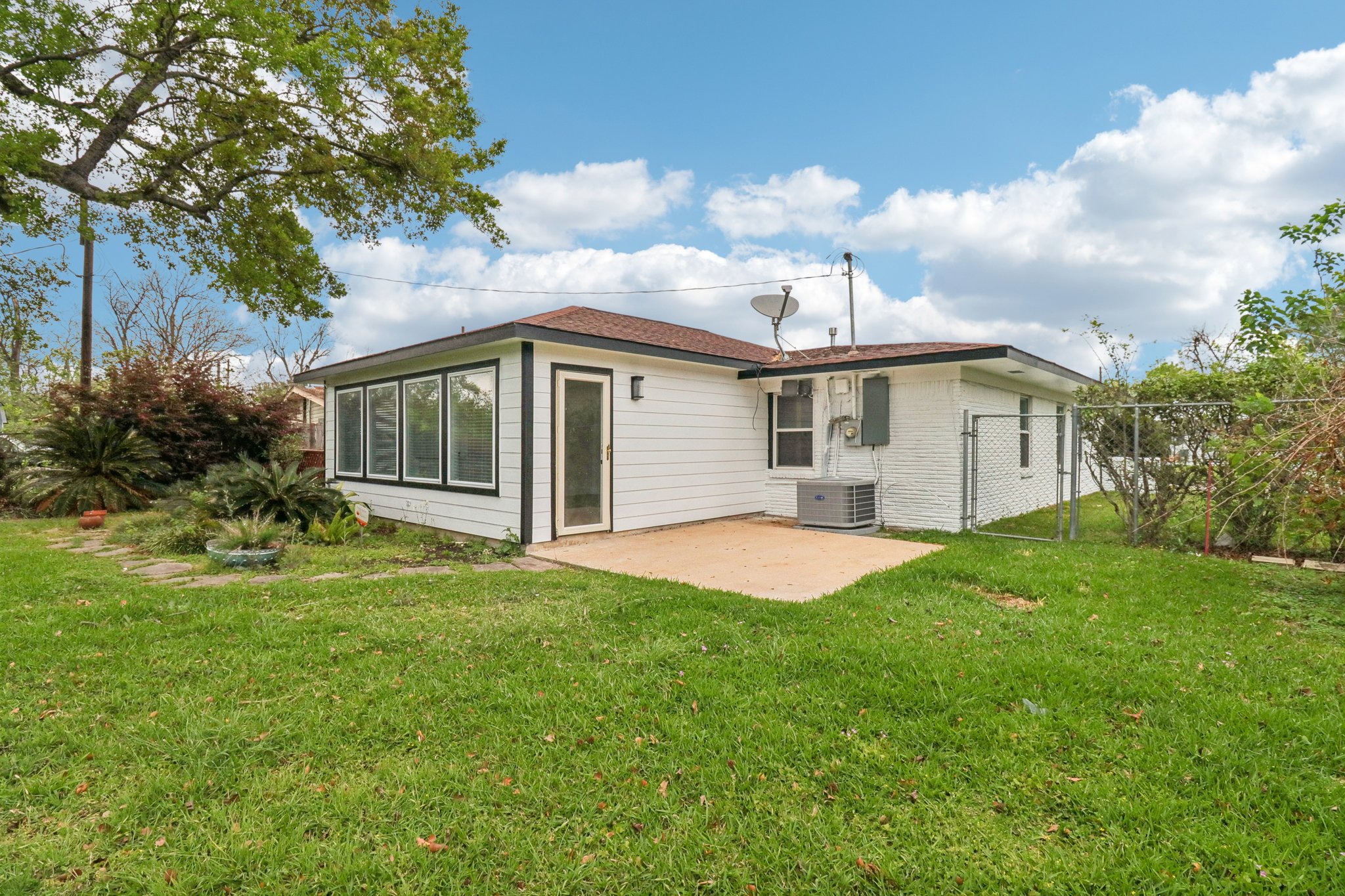 Nest Ln-S2503-031.jpg