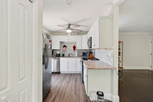  Photo 23