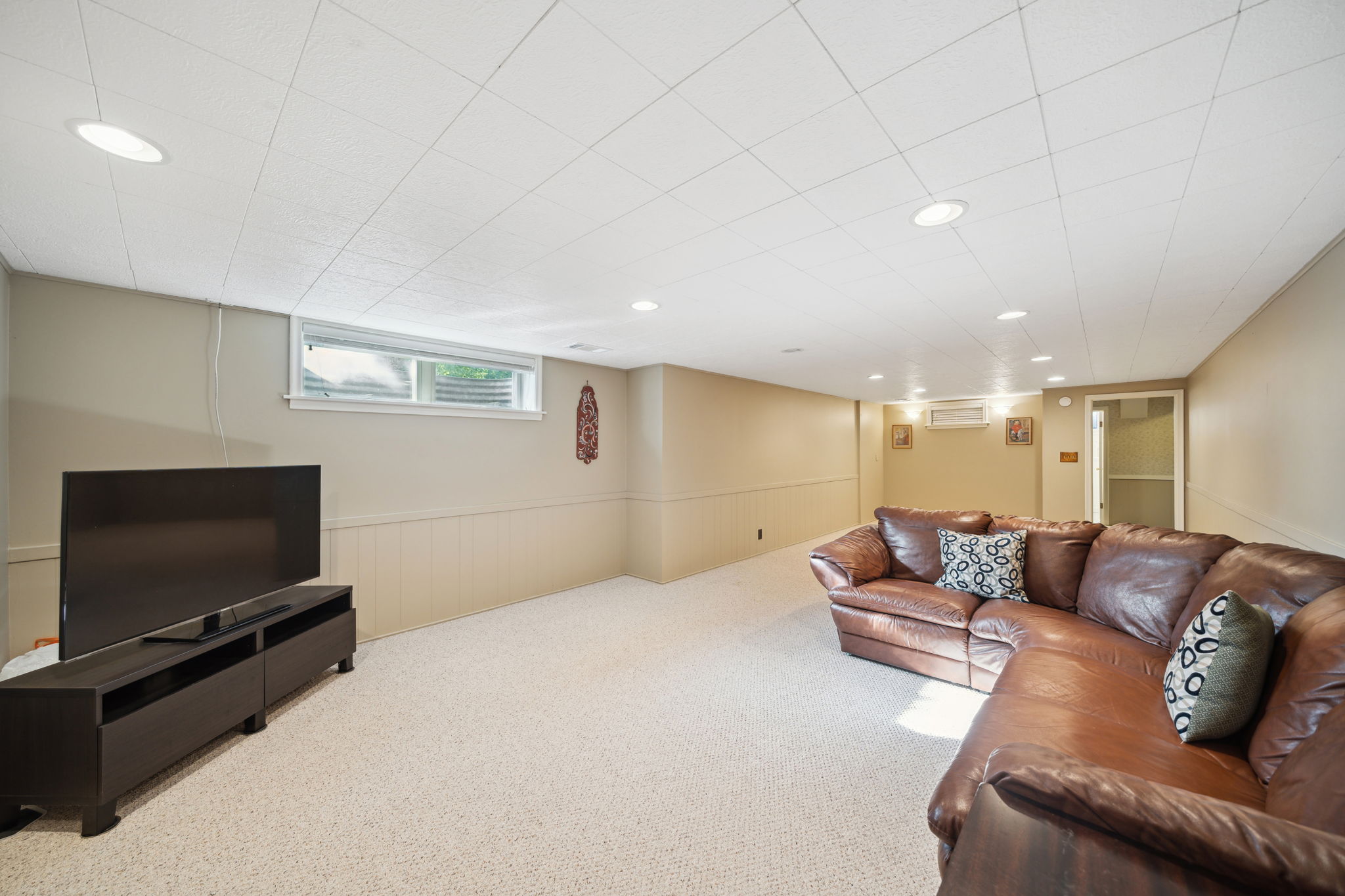 24_Interior