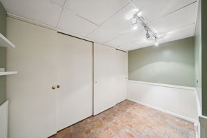 26_Interior
