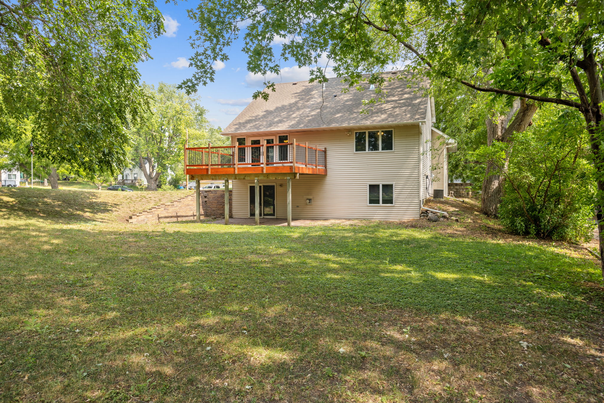 25_Exterior