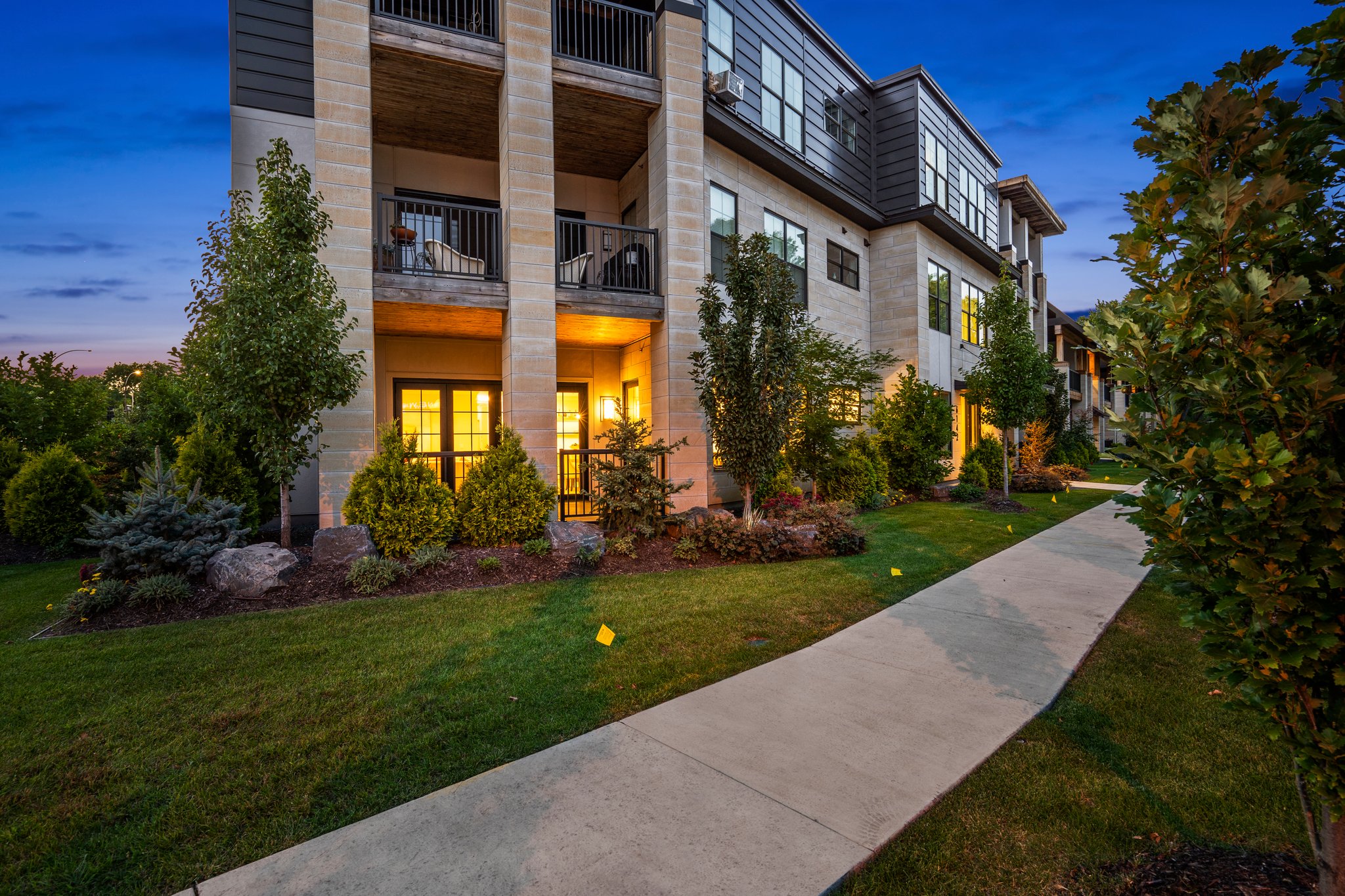 6142 Kellogg Ave, Edina, MN 55424, USA Photo 3