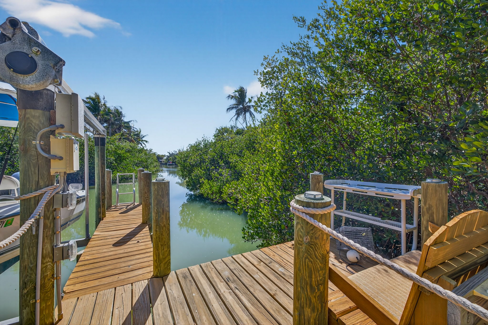 Dock 1 of 3