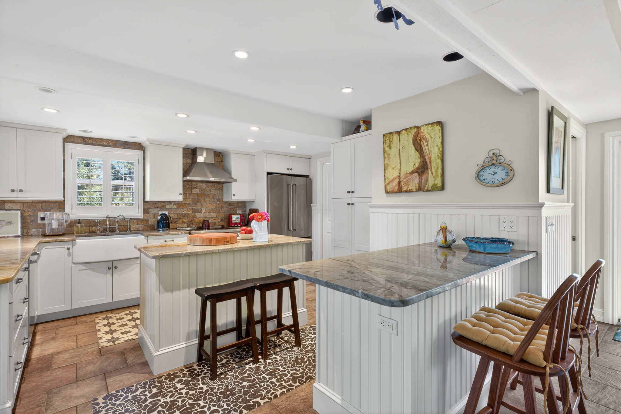 Kitchen 2 of 3
