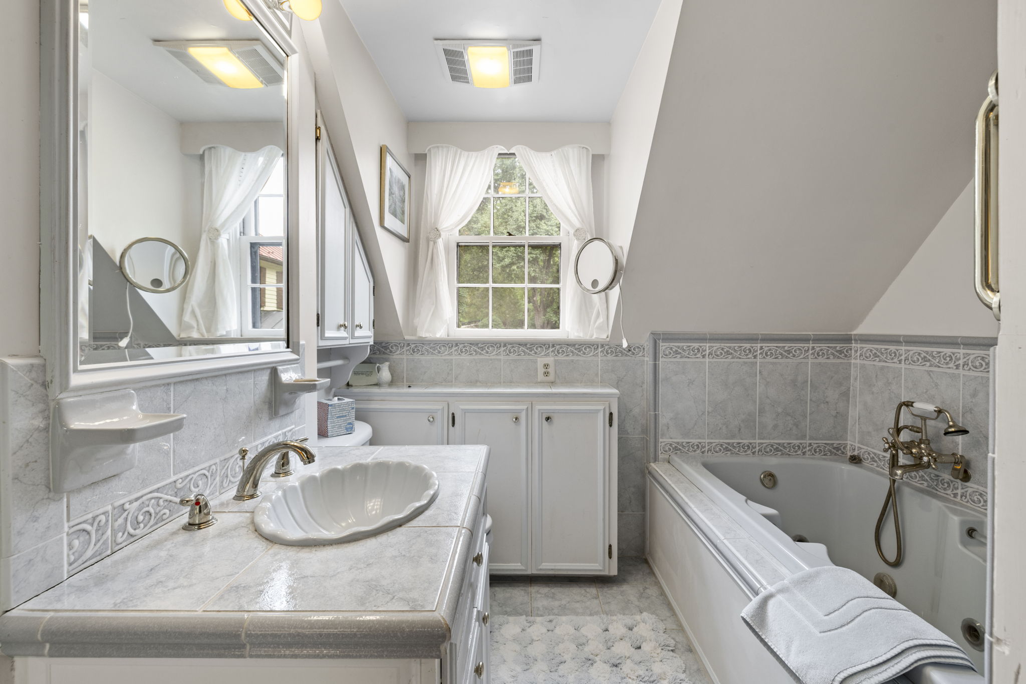 2nd Primary Bath Second Floor