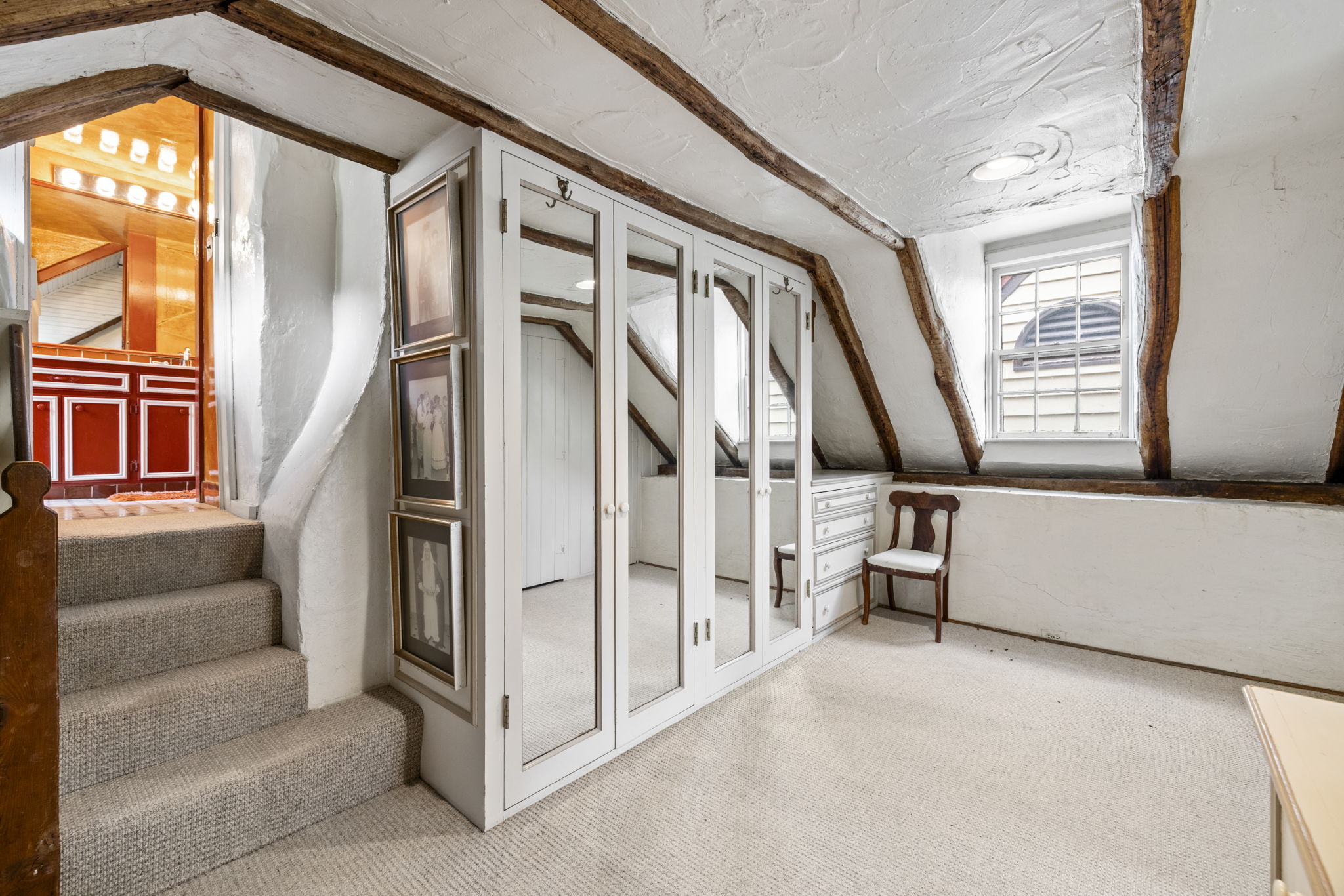 2nd Floor Primary dressing area
