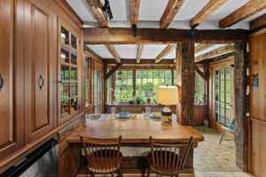 Kitchen/Breakfast Area