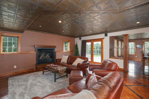 43-Family Room