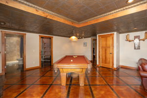 46-Family Room