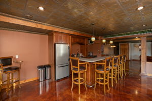 48-Wet Bar