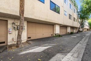  Photo 47