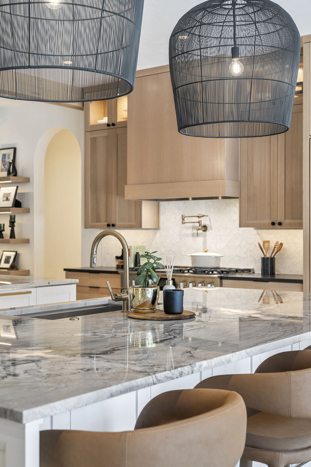 Fantasy Macaubas underlit quartzite adorn islands