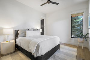 Guest room on main level with en suite bath