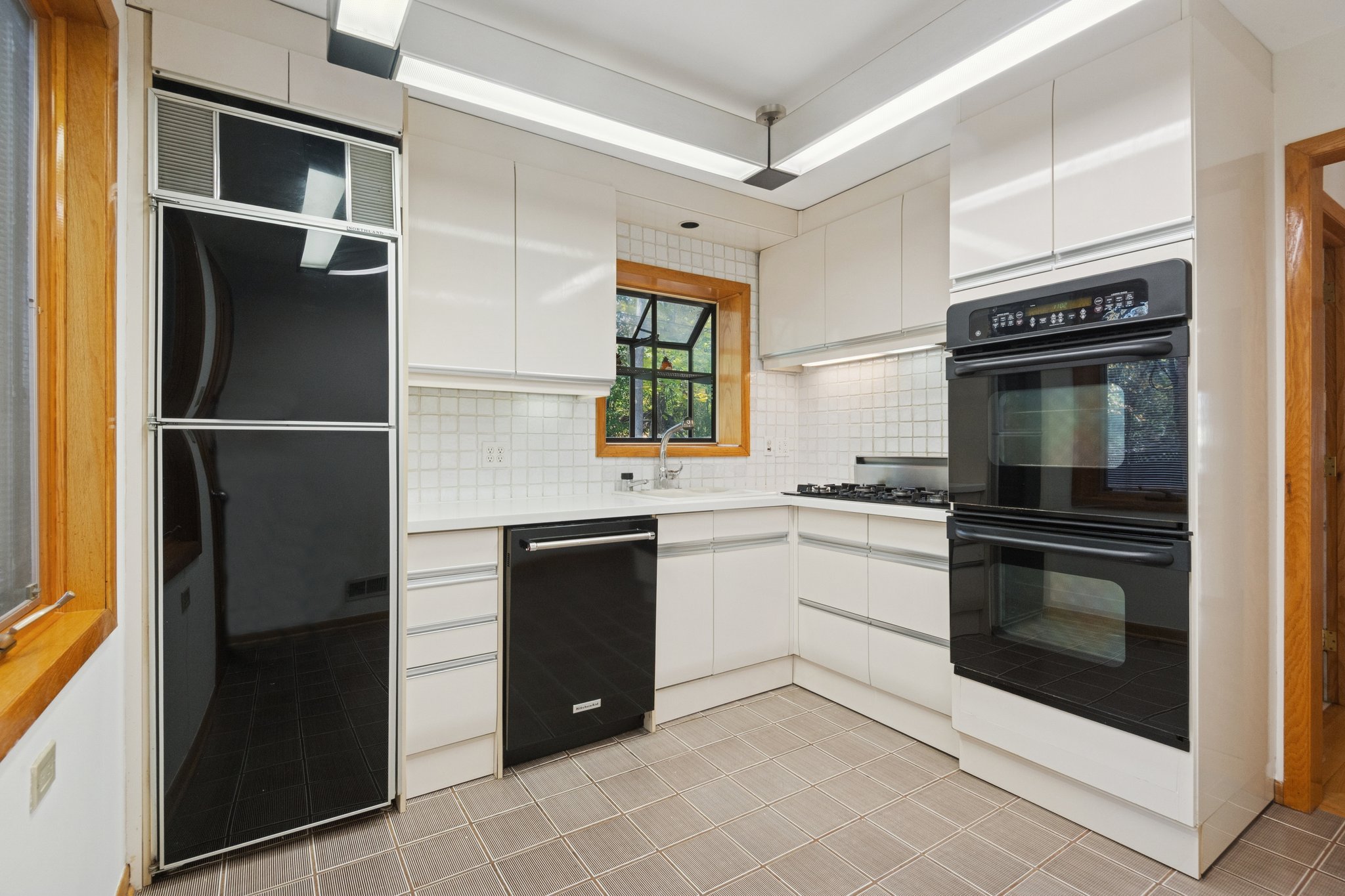 6148 N Lowell Ave_007.jpg