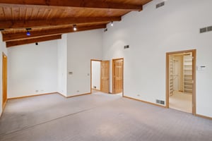 6148 N Lowell Ave_012.jpg