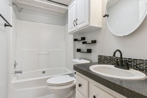  Photo 23