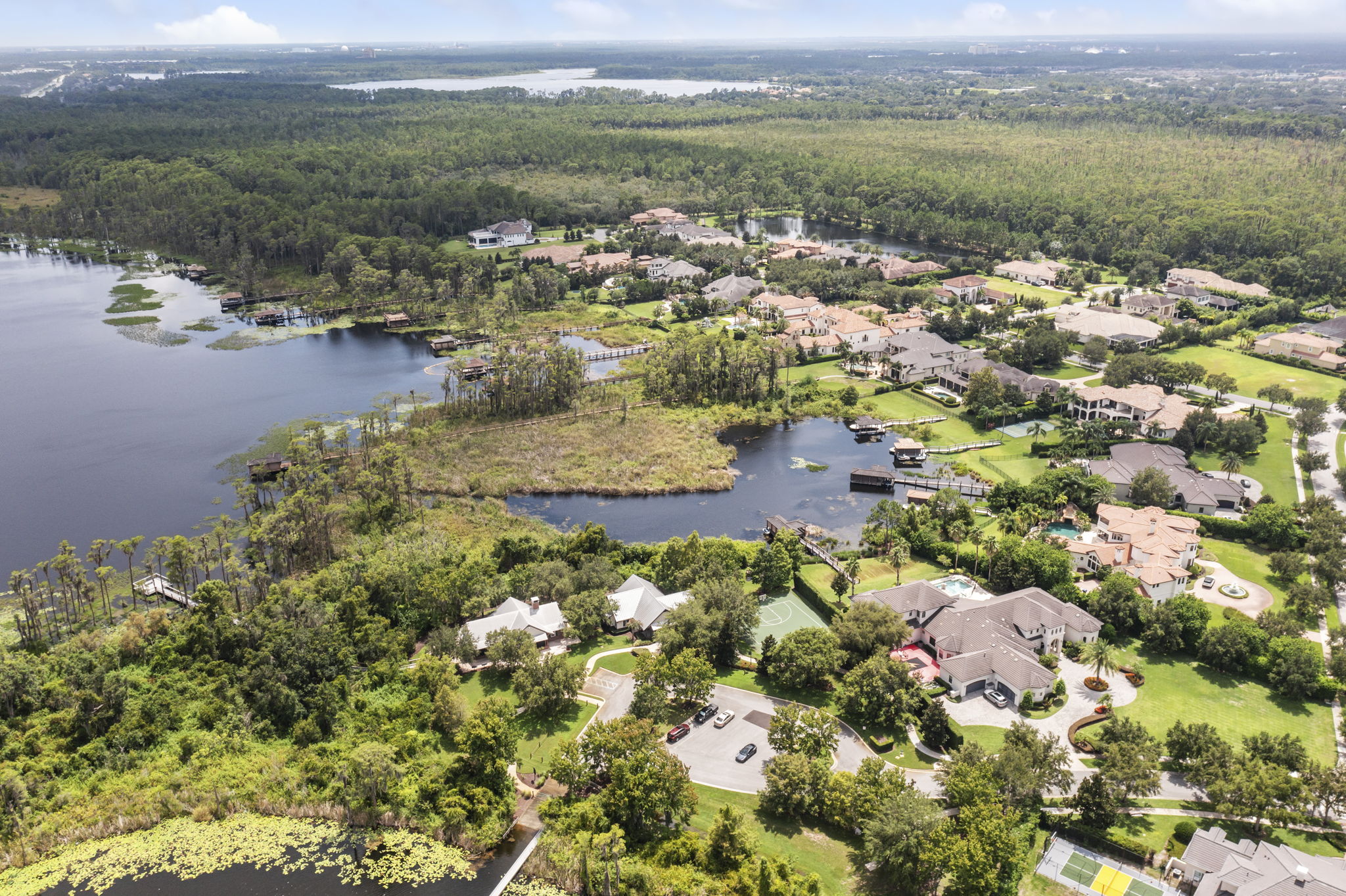 72_6149 grosvenor shore dr-72