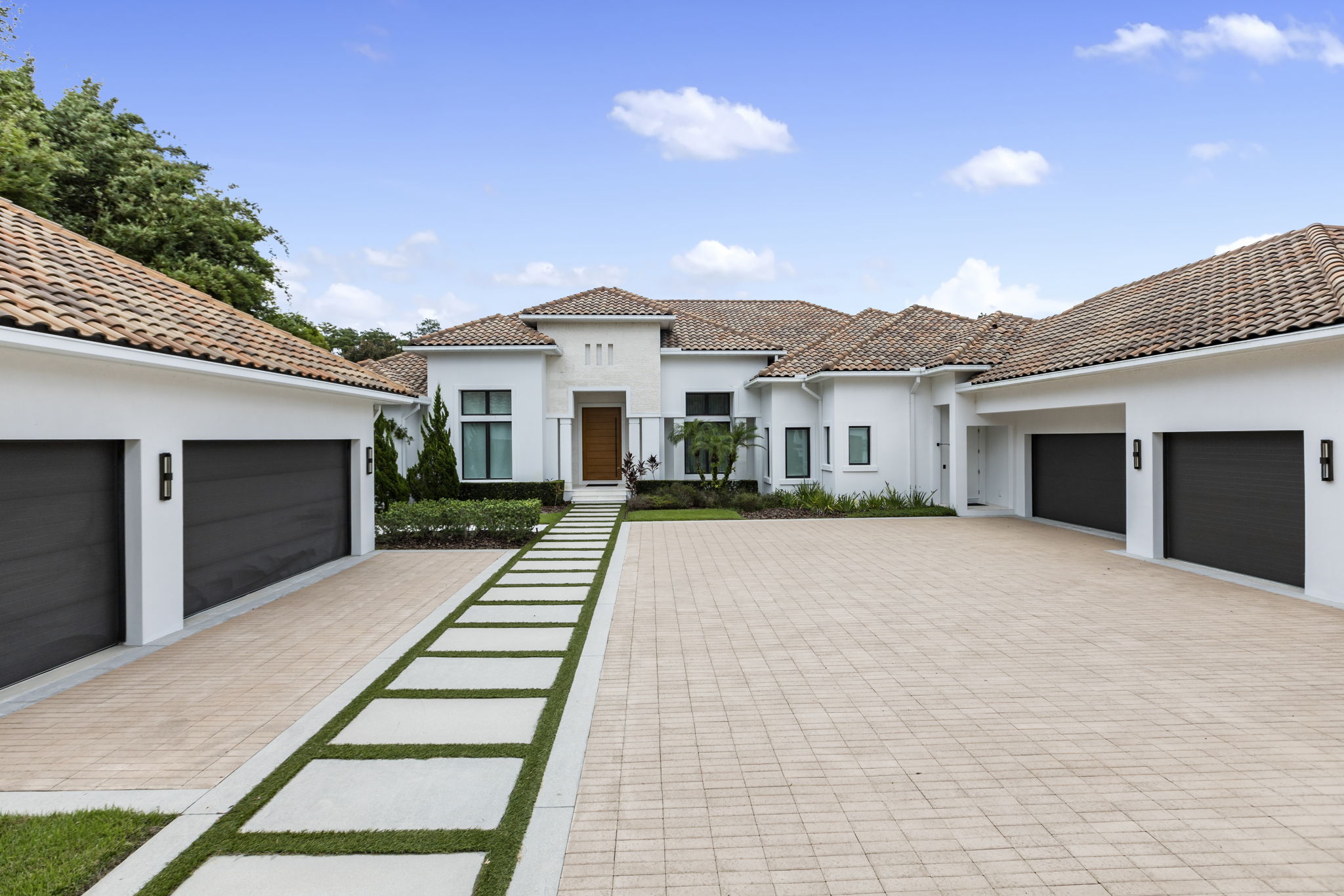 73_6149 grosvenor shore dr-73