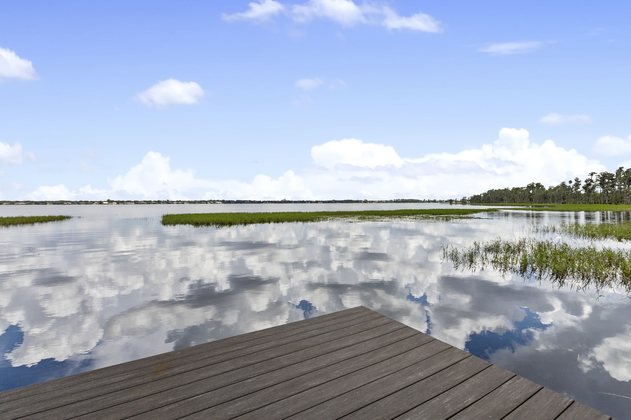 64_6149 grosvenor shore dr-64