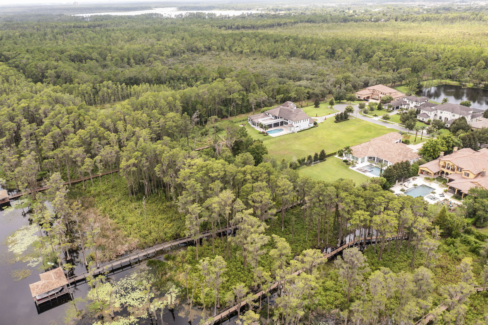 66_6149 grosvenor shore dr-66