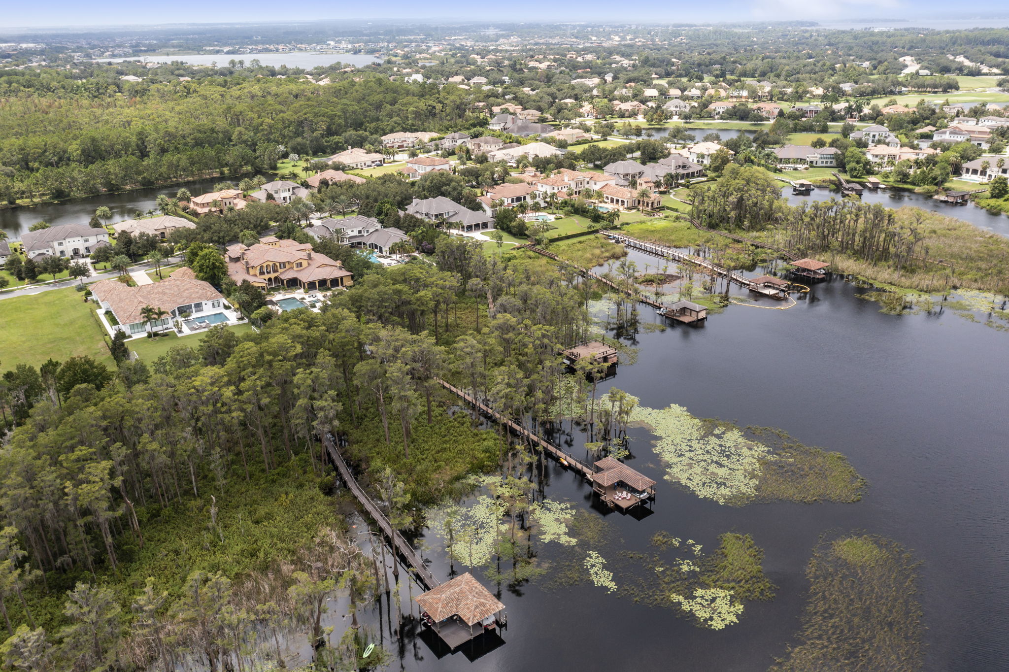 69_6149 grosvenor shore dr-69