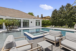 57_6149 grosvenor shore dr-57