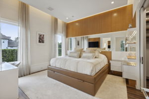 48_6149 grosvenor shore dr-48