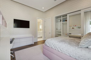 40_6149 grosvenor shore dr-40