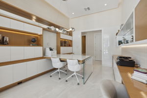 35_6149 grosvenor shore dr-35