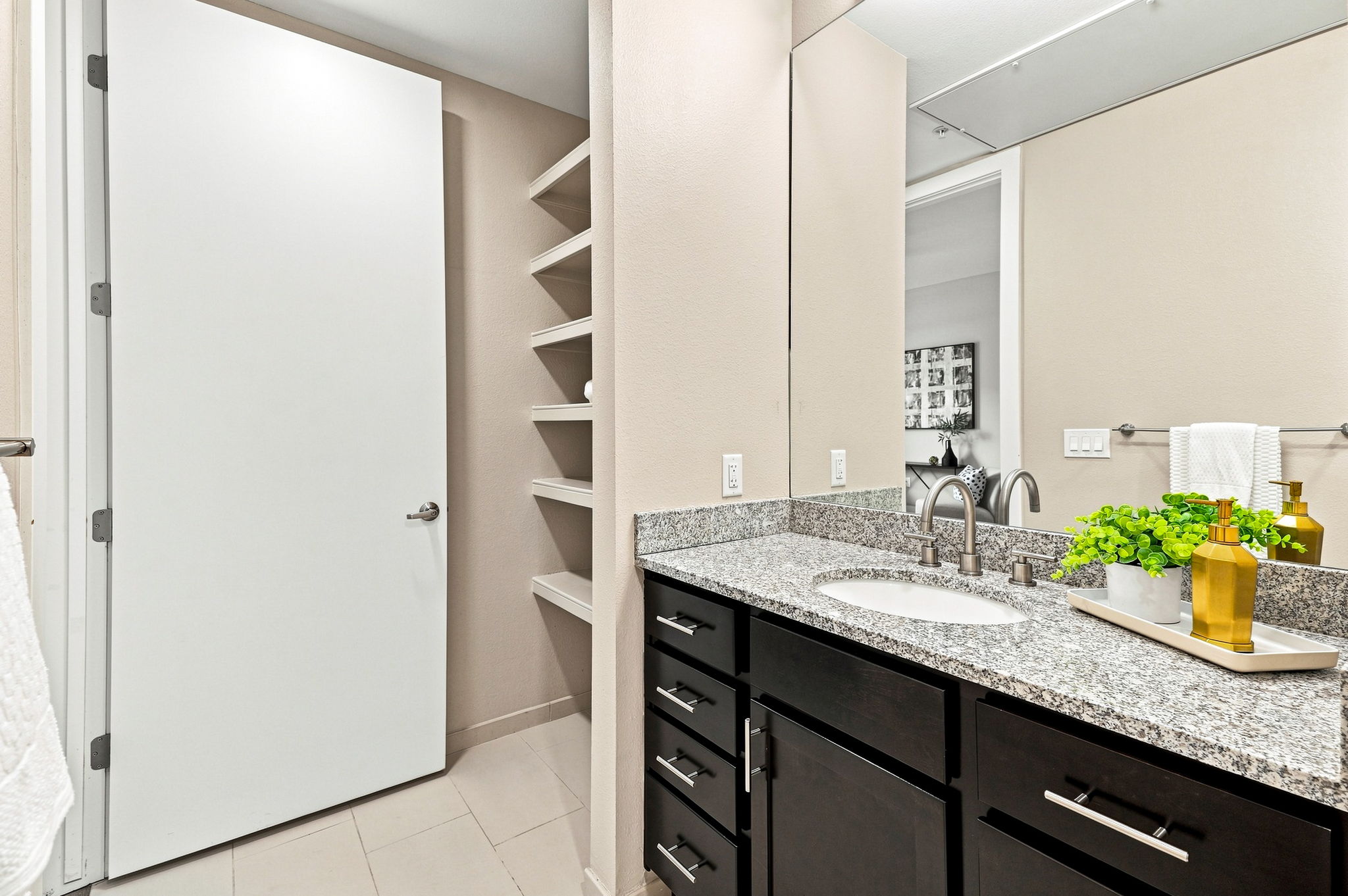 Spacious bathroom with plenty of storage