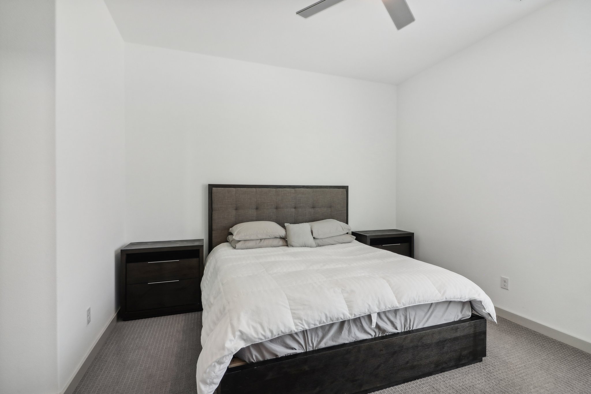 Arapaho Dr-030.jpg