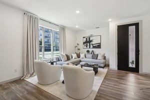 Arapaho Dr-005.jpg