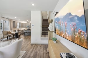 Arapaho Dr-008.jpg