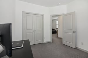 Arapaho Dr-024.jpg