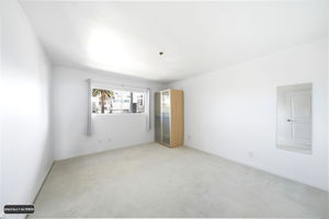  Photo 39