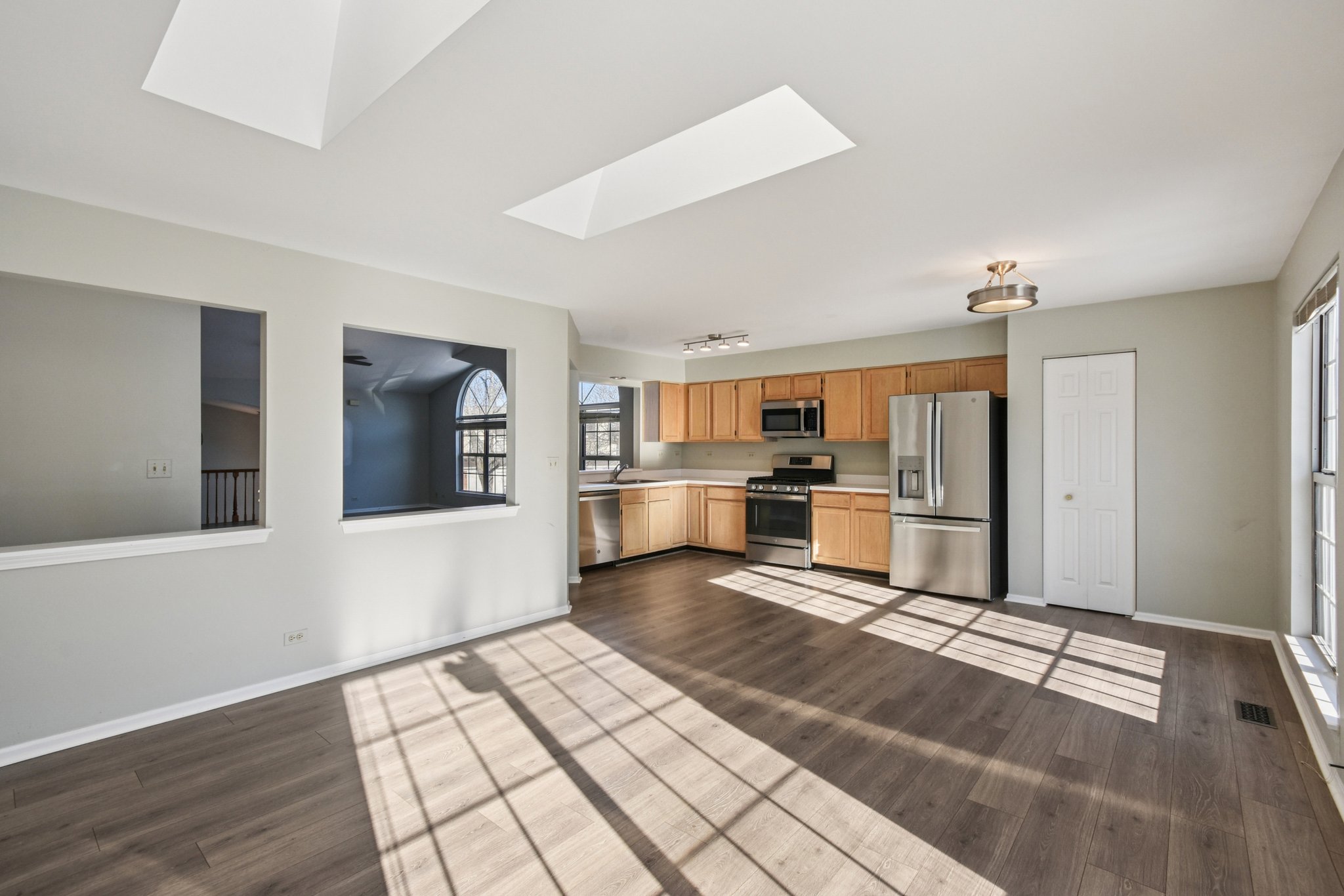 Grosse Pointe Cir-S0301-011.jpg