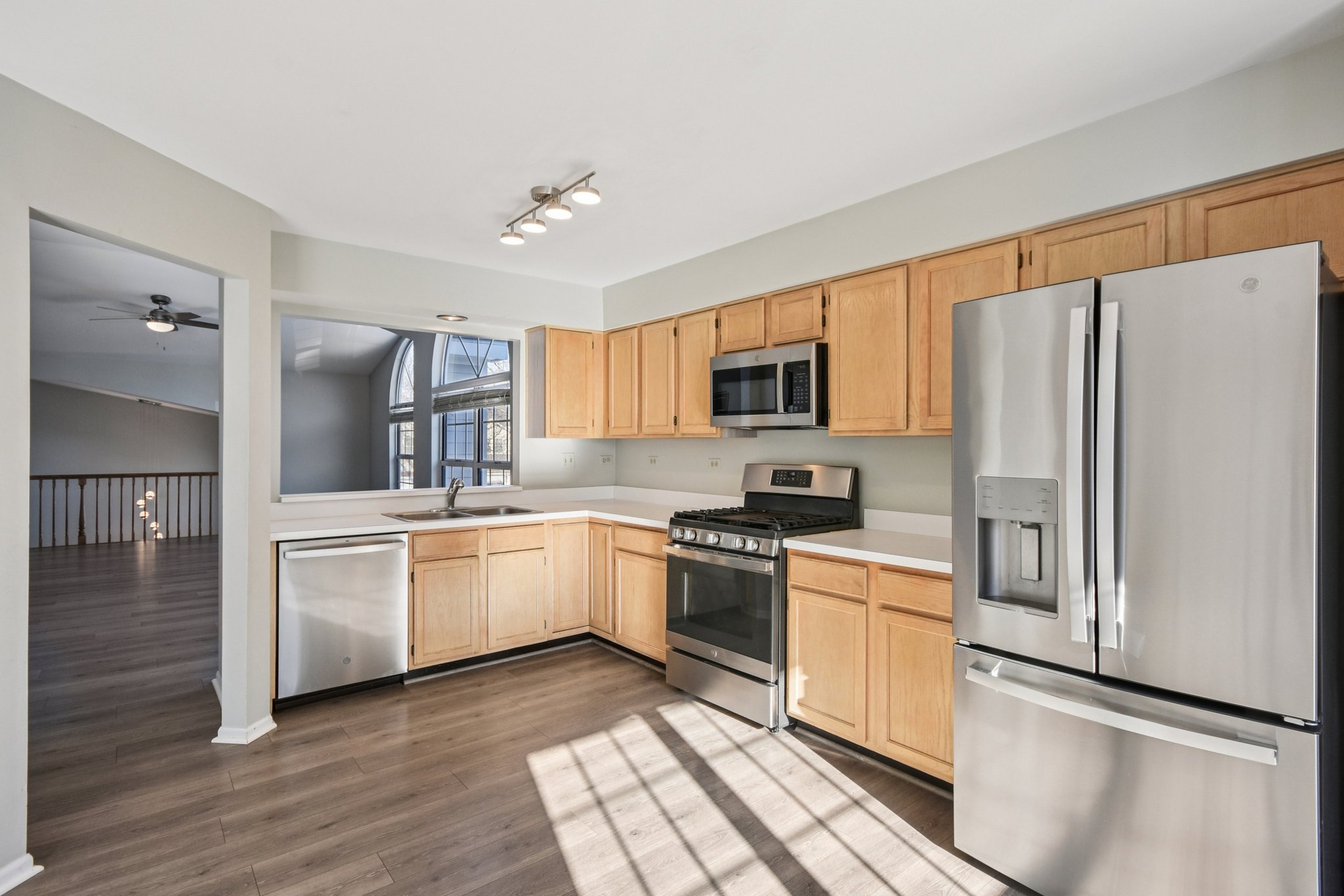 Grosse Pointe Cir-S0301-013.jpg