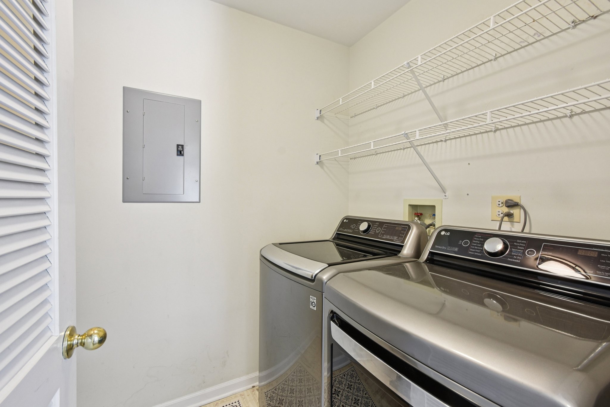 Grosse Pointe Cir-S0301-025.jpg