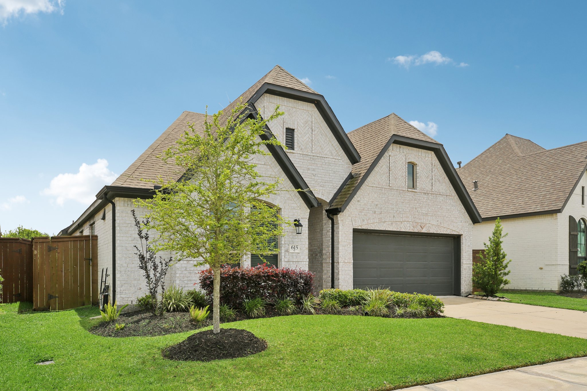 Livermore St-L2404-003.jpg