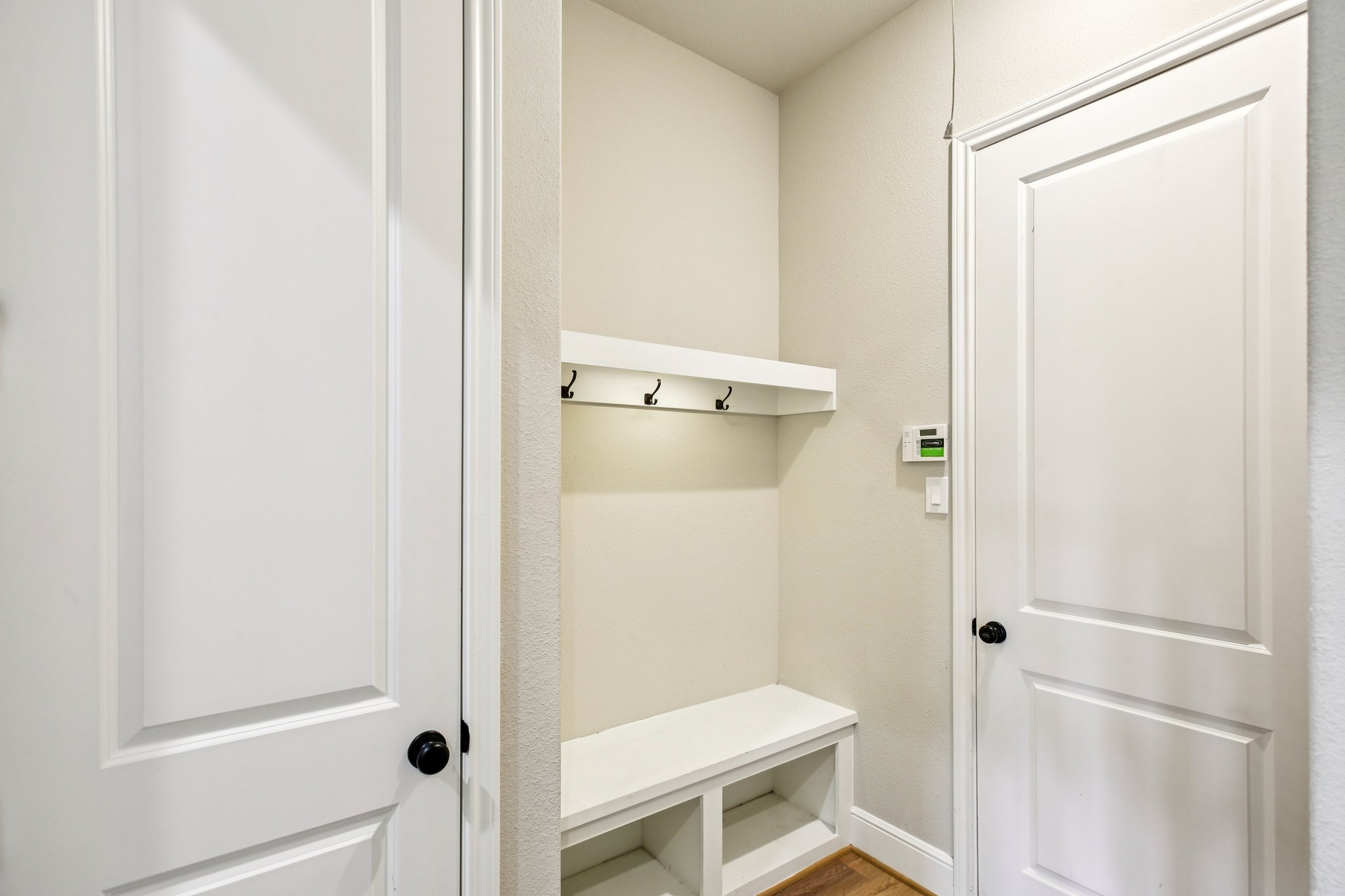 Livermore St-L2404-026.jpg