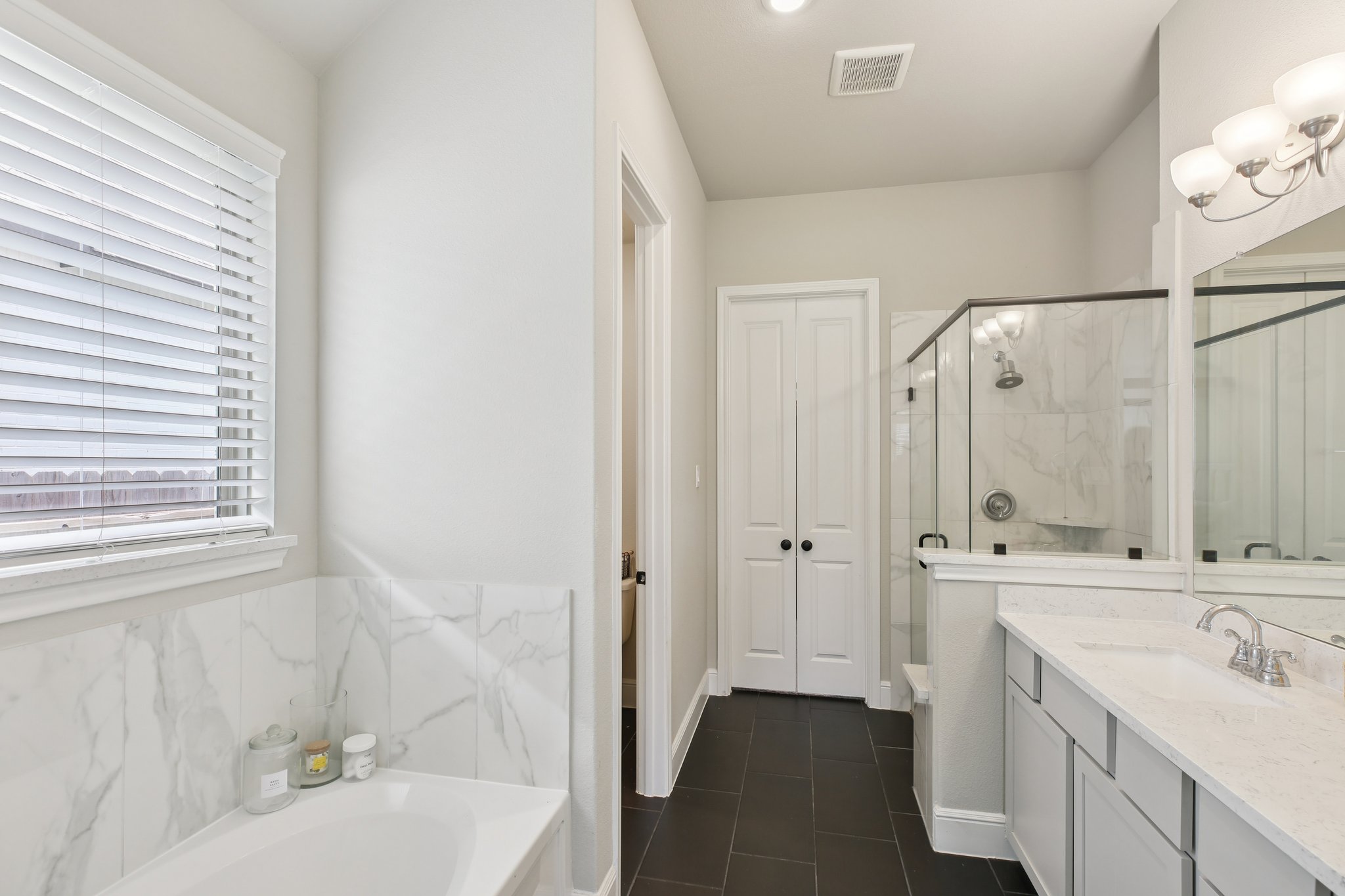 Livermore St-L2404-032.jpg