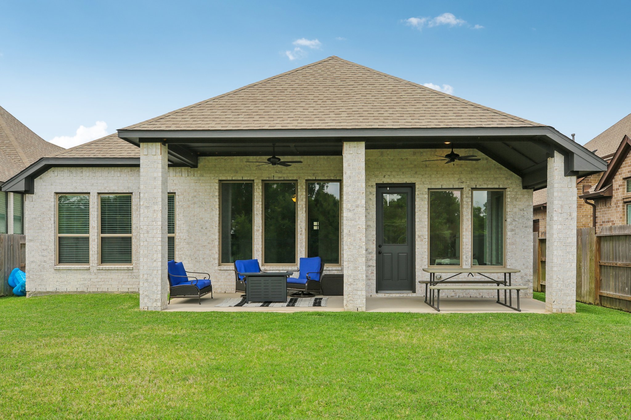 Livermore St-L2404-034.jpg