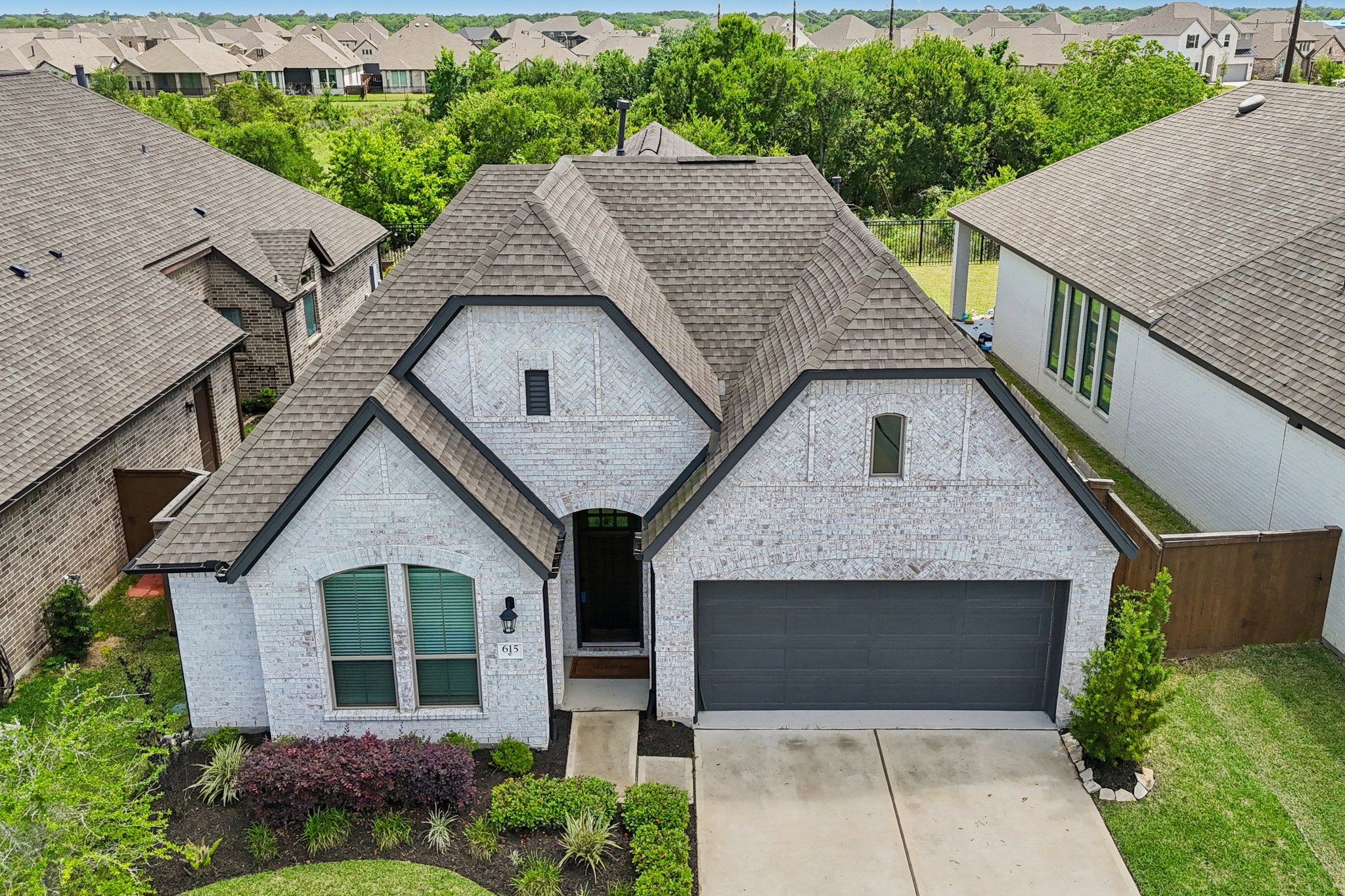 Livermore St-L2404-047.jpg