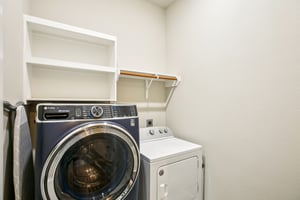 Livermore St-L2404-025.jpg